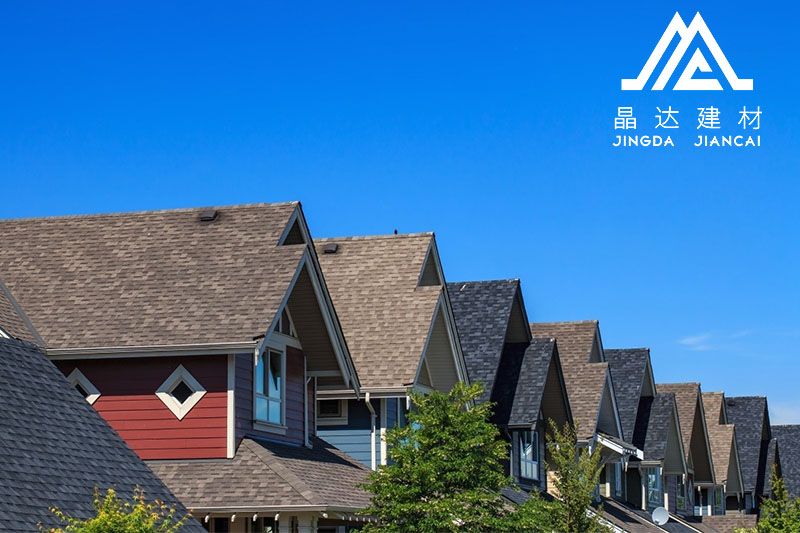 晶達油氈瓦的優(yōu)勢在哪里？如何挑選優(yōu)質(zhì)的油氈瓦？